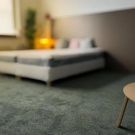 Gemuetlicher Raum Mit Eigenem Bad Apartment Gonnern