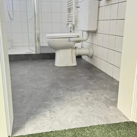 Gemuetlicher Raum Mit Eigenem Bad Apartment Gonnern
